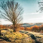 Homnest - Confins Des Domes - Volvic & Vulcania *