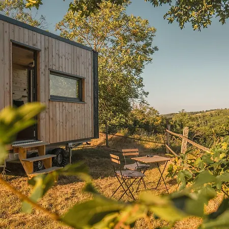 Homnest - Confins Des Domes - Volvic & Vulcania Ferienhaus *
