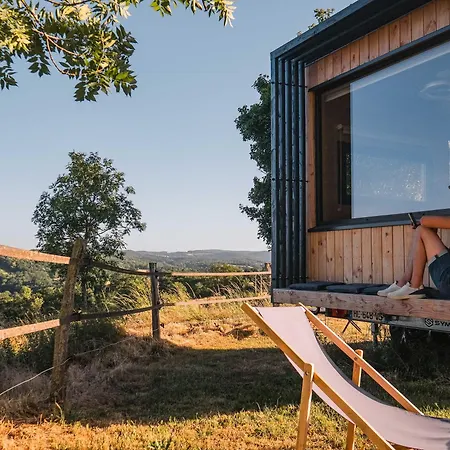 Homnest - Confins Des Domes - Volvic & Vulcania *